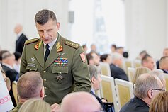 G. Nausėda Valstybės dienos proga įteikė valstybės apdovanojimus
