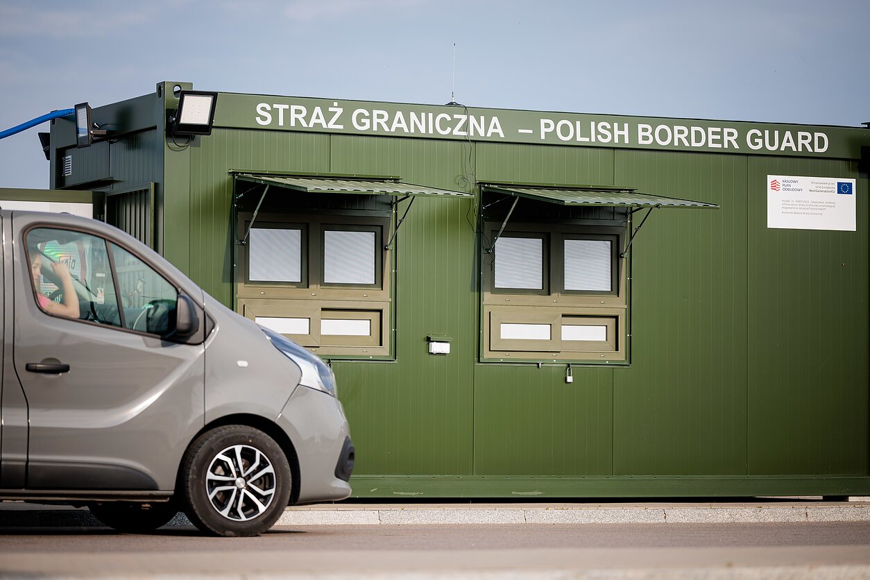 Poland reintroduced temporary checks on its border with Lithuania Poland reintroduced temporary checks on its border with Lithuania