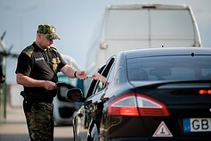 Lenkija laikinai įveda patikras prie Vokietijos ir Lietuvos sienų