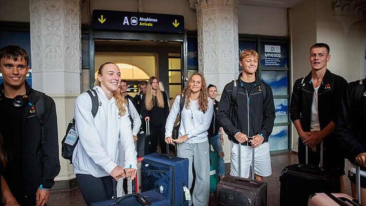 Iš Europos jaunimo plaukimo čempionato Lietuvos plaukikai parvežė 8 medalius