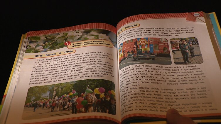 Lietuvos knygyne parduodamos enciklopedijos vaikams, kuriose – Rusijos propaganda