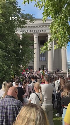 Prie Seimo – protestas „Sureikšminkim“