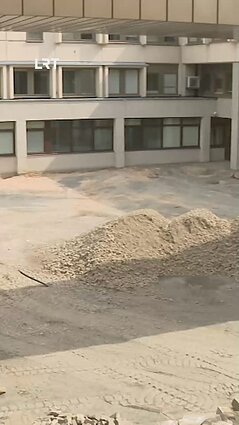 Politinį sezoną baigę Seimo nariai parlamento rūmus paliko statybininkams