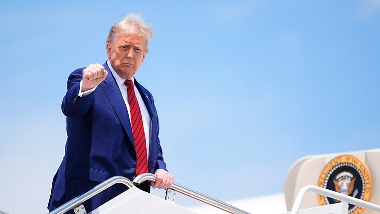 Briuselis ir Vašingtonas tariasi dėl muitų dydžio: ar Trumpas nusileis iki 10 procentų?