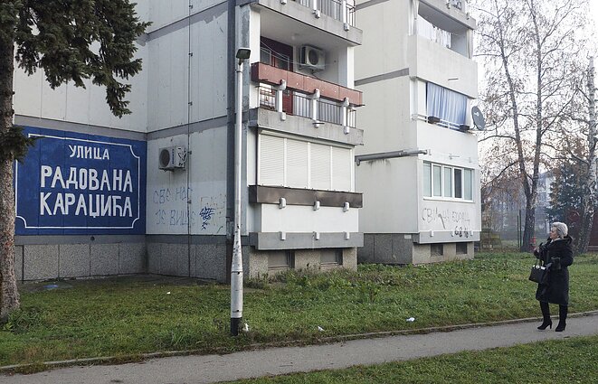 Radovano Karadžičiaus gatvė. Radovanas Karadžičius yra buvęs Bosnijos serbų lyderis, Hagos tribunolo nuteistas už genocidą