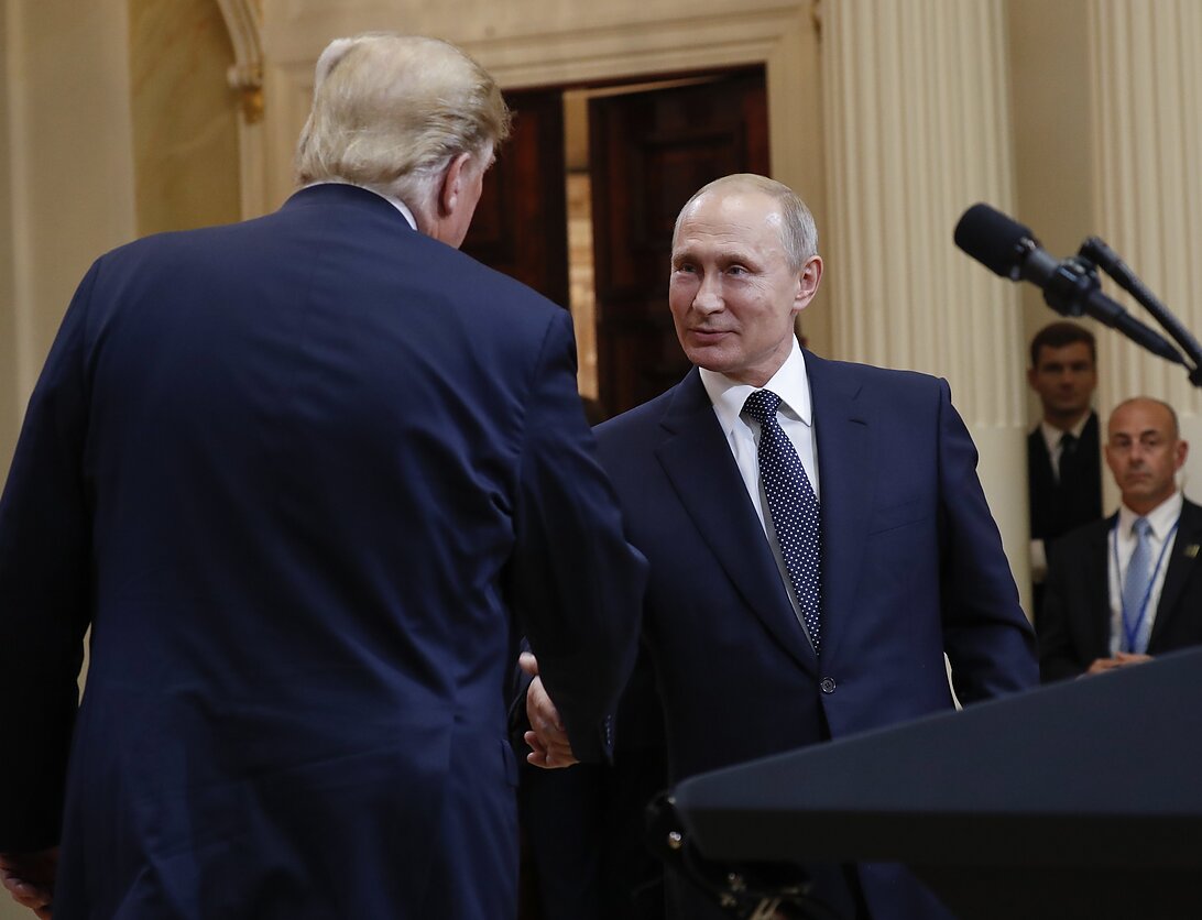 Дональд Трамп и Владимир Путин (архивное фото) Дональд Трамп и Владимир Путин (архивное фото)
