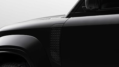 „Defender OCTA Black“