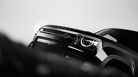 „Defender OCTA Black“