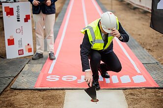 Žirmūnų lengvosios atletikos maniežo kapsulės įkasimo renginys