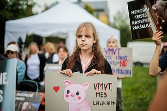 Surengtas dar vienas protestas prieš paršelių kastraciją be nuskausminamųjų