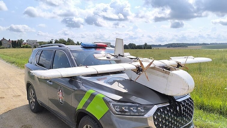 Šalčininkų rajone pasieniečiai nutupdė iš Baltarusijos įskridusį lėktuvėlį