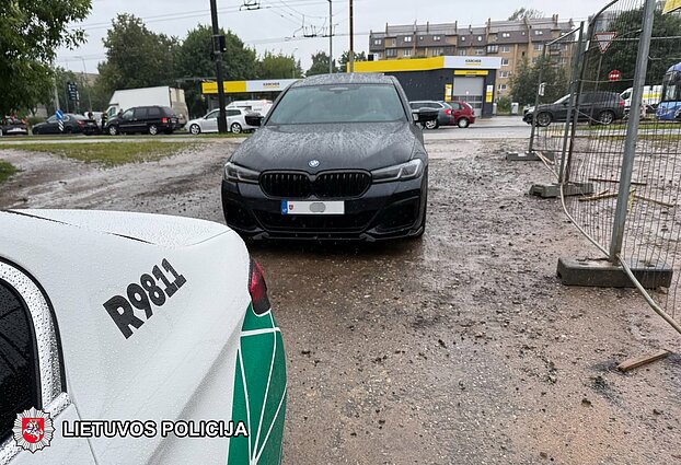 Vilniaus gatvėse siautėję kelių ereliai gali netekti savo automobilių