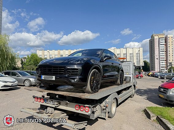 Vilniaus gatvėse siautėję kelių ereliai gali netekti savo automobilių