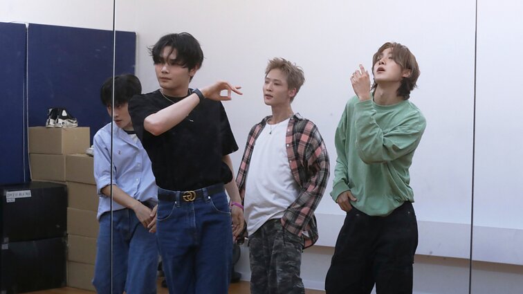 Iš Š. Korėjos pabėgę vaikinai nugriaudėjo „K-pop“ padangėje: valgydavom supuvusius ryžius
