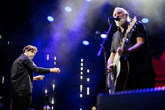 Britų grupės „Fink“ dainos Vilniuje suskambo su orkestru Britų grupės „Fink“ dainos Vilniuje suskambo su orkestru