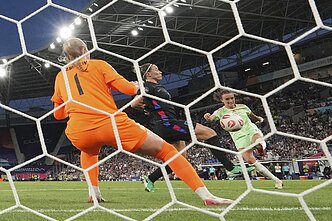 Europos moterų futbolo čempionatas: Anglija – Italija