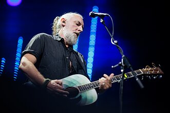 Britų grupės „Fink“ dainos Vilniuje suskambo su orkestru