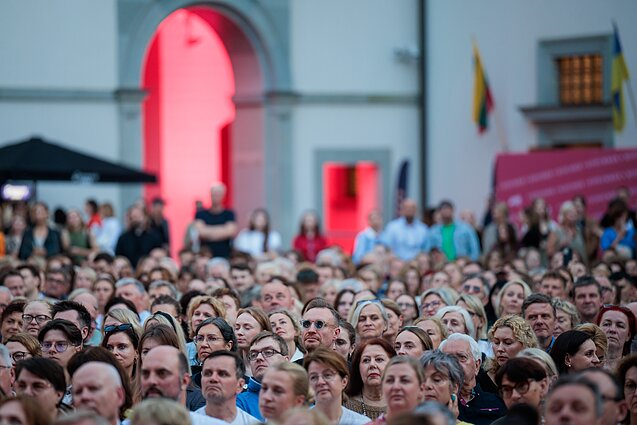 „Midsummer Vilnius“ – džiazo gūsis: festivalyje pasirodė JAV žvaigždė Dee Dee Bridgewater „Midsummer Vilnius“ – džiazo gūsis: festivalyje pasirodė JAV žvaigždė Dee Dee Bridgewater
