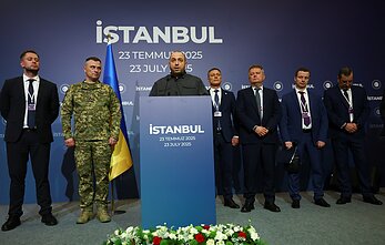 Ukrainos ir Rusijos atstovai trečiadienį Stambule surengė derybas