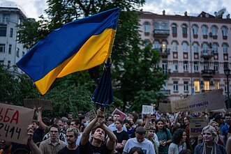 Протесты в Киеве после принятия закона о НАБУ и САП