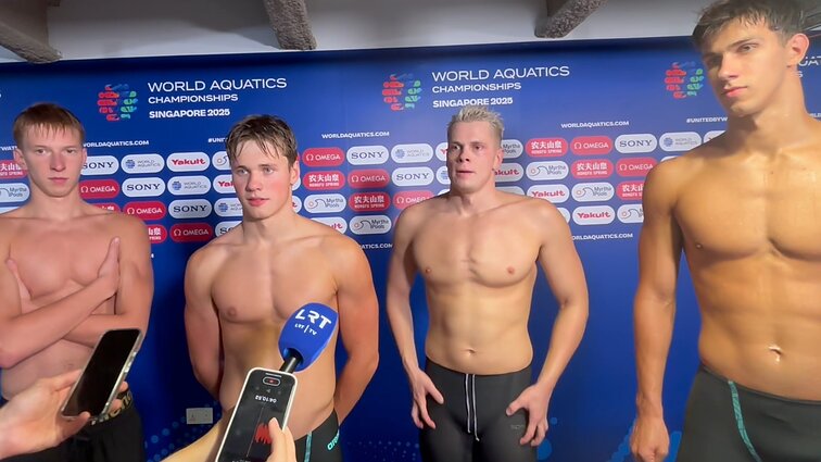 Estafetės džiaugsmas ir pokštai po pasirodymo pasaulio čempionato finale