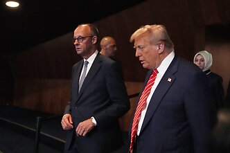 Friedrichas Merzas ir Donaldas Trumpas