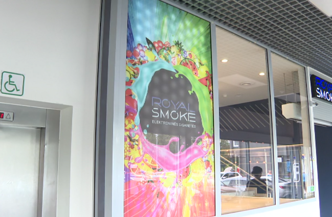 Skundo NTAKD susilaukė „Royal Smoke“ reklama Skundo NTAKD susilaukė „Royal Smoke“ reklama