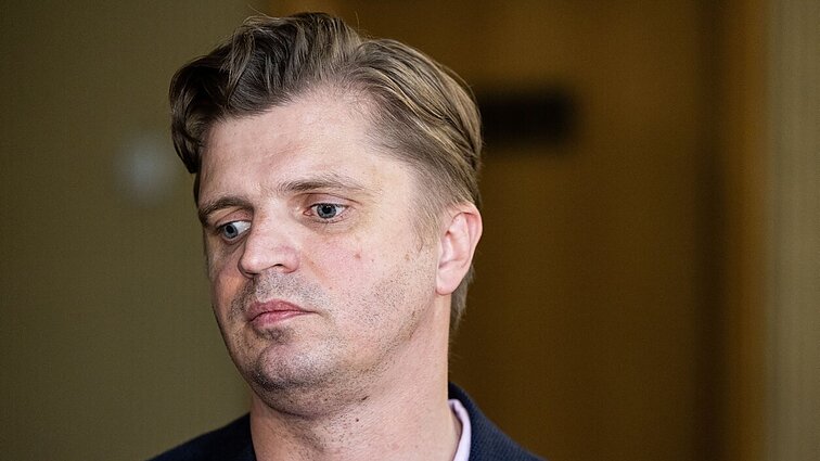 Jeglinskas turi dronų startuolio akcijų, bet interesų konflikto nemato: mano dalis maža