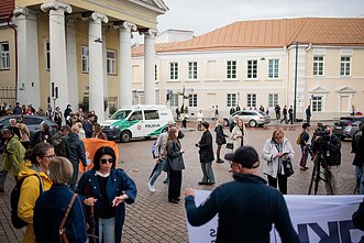 Митинг в Вильнюсе у президентского дворца Митинг в Вильнюсе у президентского дворца