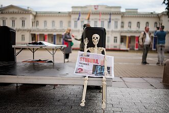 Митинг в Вильнюсе у президентского дворца Митинг в Вильнюсе у президентского дворца