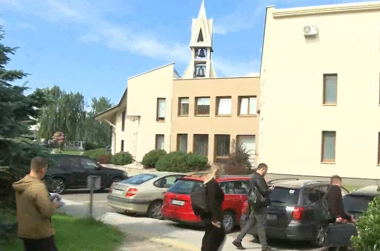 FNTT pareigūnai atliko kratas Gintauto Palucko brolienės įmonėje „Dankora“ FNTT pareigūnai atliko kratas Gintauto Palucko brolienės įmonėje „Dankora“