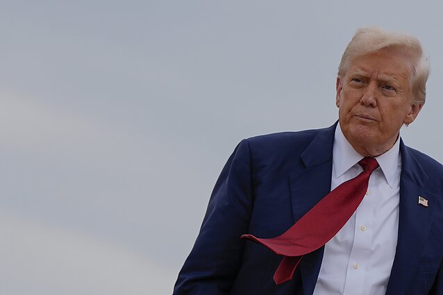 Epsteino saga klampina trumpą: kuo smarkiau kratosi klausimų, tuo daugiau jų kyla