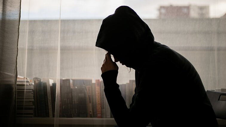 „Su smurtu yra susidūrę 7 iš 10 paauglių“: nukentėjusiems – drąsinimai kalbėti garsiau