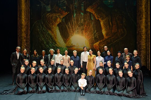 Akimirka po Anželikos Cholinos šokio teatro spektaklio „Karalių pasaka“ premjeros