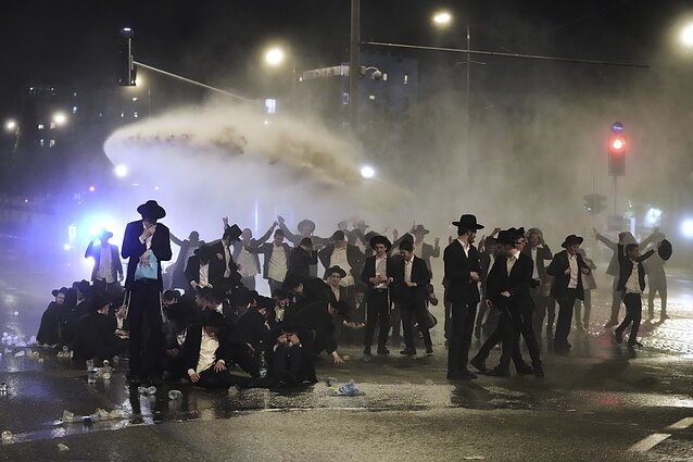 Izraelio pareigūnai pritarė Gazos perėmimui: sprendimas pasitiktas gyventojų protestais