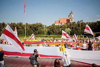 В годовщину фальсификации президентских выборов белорусы провели в Литве митинг