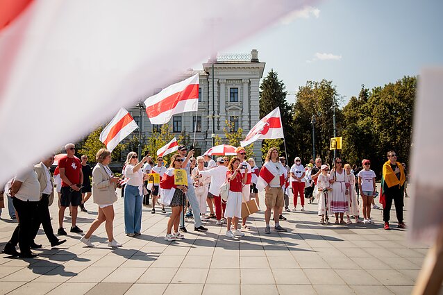 Lietuvos baltarusiai suklastotų prezidento rinkimų metinių proga susirinko į mitingą