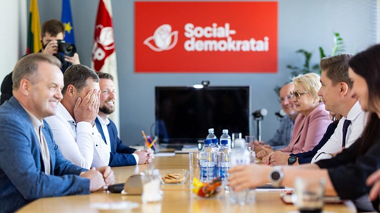Aptarė valdančiosios koalicijos ateitį: iš vienos krizės išlipantys socdemai puola į naują