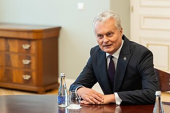 Гитанас Науседа