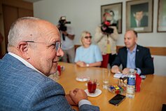 Socialdemokratai susitinka su „valstiečių“ atstovais