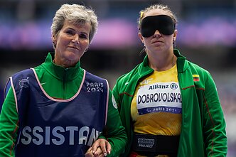 Oksana Dobrovolskaja ir Teresė Nekrošaitė 