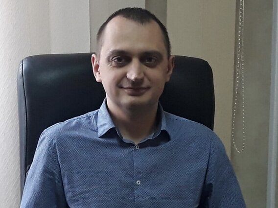 Tinklapio „Zahid.net“ apžvalgininkas Petro Gerasimenko tvirtina, jog pasirašant karo paliaubas Kyjivui teks rinktis tarp blogo ir blogiausio scenarijaus