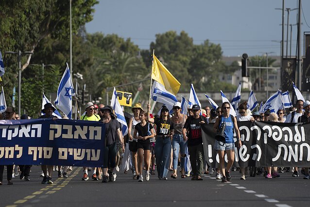Įtampa Izraelyje auga: po Netanyahu kabineto sprendimo – masiniai protestai ir streikai