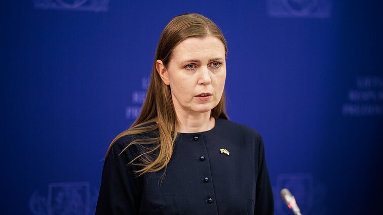 „Delfi“: Šakalienę prieš rinkimus rėmė gynybos įmonės, turinčios interesų KAM pirkimuose