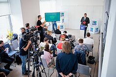 Siūlo sukurti „dronų sieną“: pirmasis kontaktas įvyksta ne tarp karių, o tarp technologijų