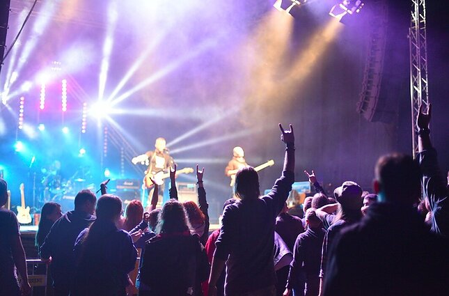 Į Ukmergę sugrįžta festivalis „Rockmergė“: ko roko muzikos fanai gali tikėtis šiemet?