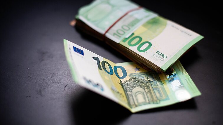 Kenkia visiems: paaiškino, kaip atpažinti kartelinius susitarimus ir kam pranešti