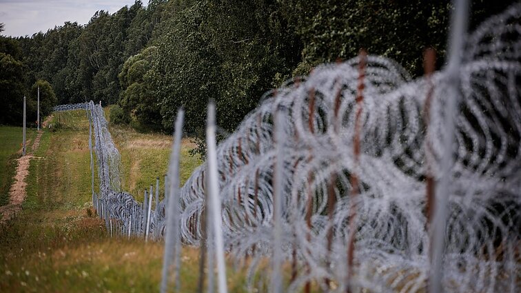 VSAT atstovas: nelegalūs migrantai į Lenkiją braunasi pačiais brutaliausiais būdais