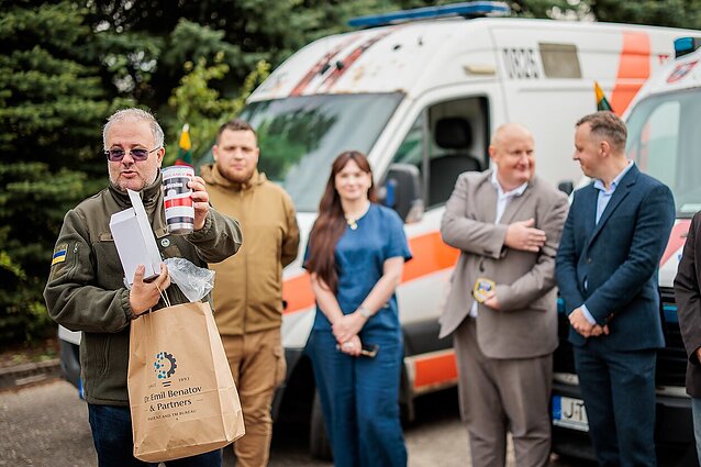 Литва передала 23 автомобілі швидкої допомоги Україні Литва передала 23 автомобілі швидкої допомоги Україні