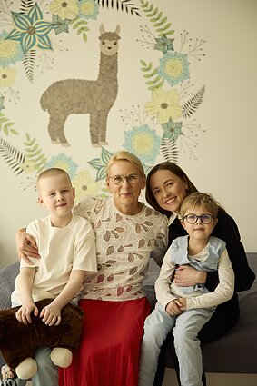 Labdaros ir paramos fondas „Mamų unija“ visą mėnesį sostinės gyventojus ir svečius kviečia į Auksinio kaspino renginius